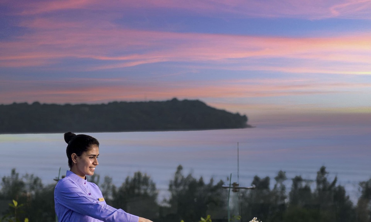 Caranzalem Hotel | Vivanta Goa, Miramar
