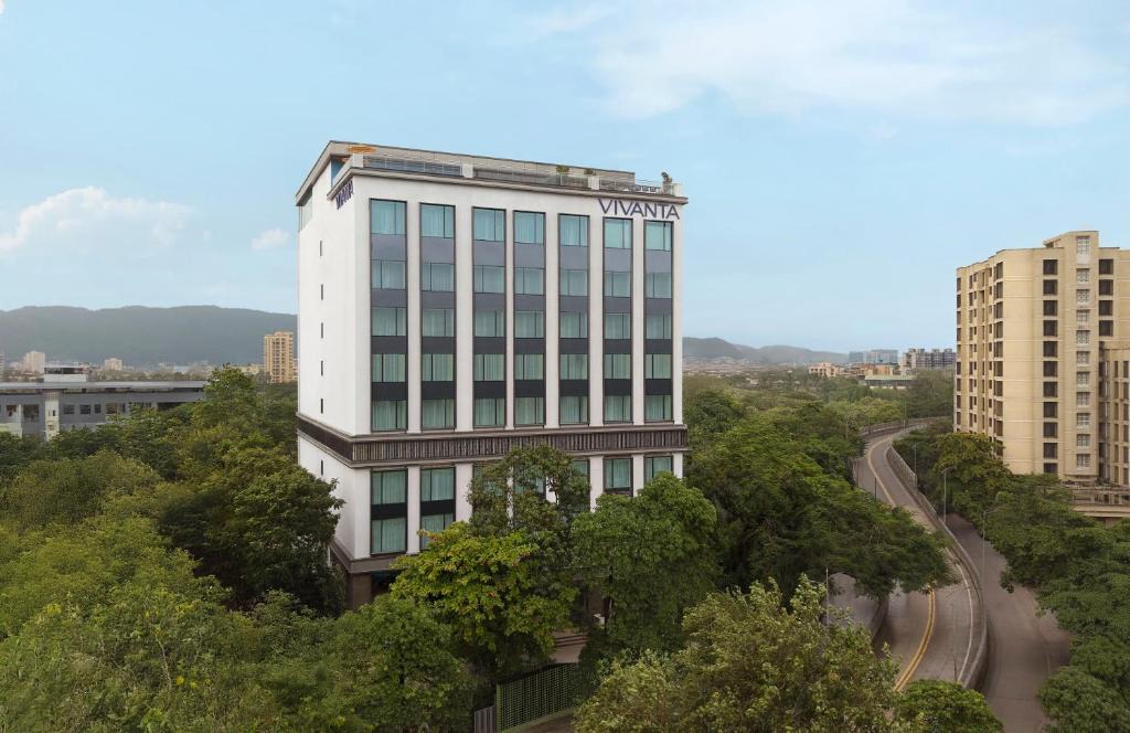 Thane West Hotel | Vivanta Thane LBS Road