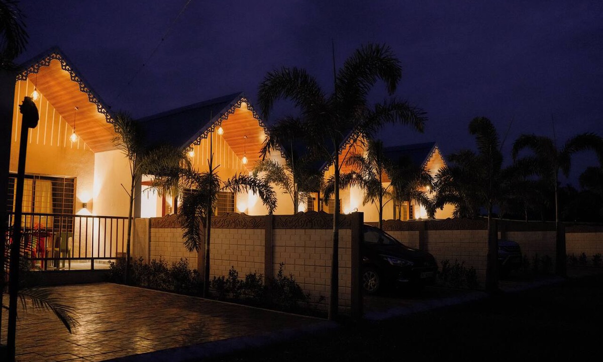 Ghodegaon Hotel | Vrindavan Guest house