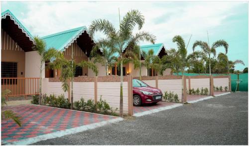 Ghodegaon Hotel | Vrindavan Guest house Near by Bhimashankar Road Pune