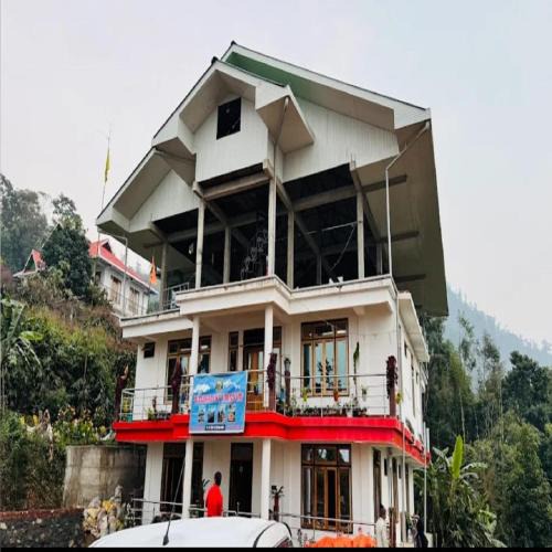 Rishop House | Wanderlust Homestay By StayApart