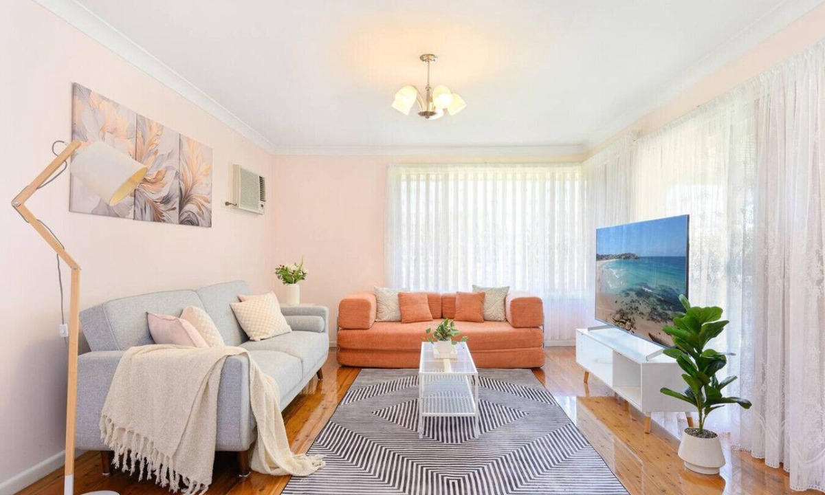 St Marys House | Warm 2BR Home Relaxing Stay Near St Marys Centre