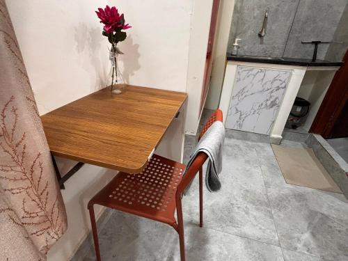 Hyderabad Apartment | Warm & Cozy Studio Stay