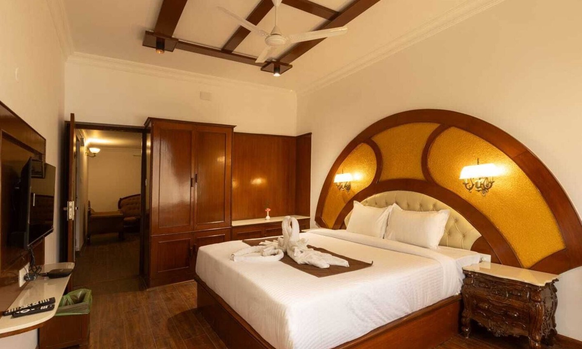 Fern Hill Hotel | WELBECK BY THE BEE HIVES