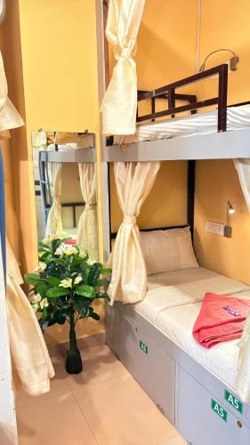 Andheri East Hostel | Welcome Inn Dormitory & PG Male And Female