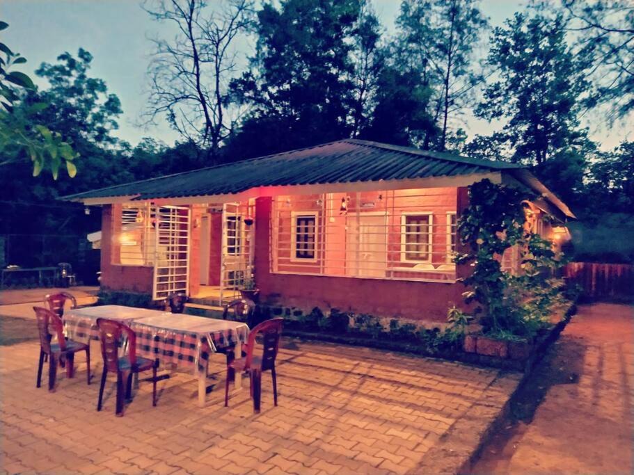 Chandoli Villa | Whispering Woods Farmstay, Amba (Entire Place)