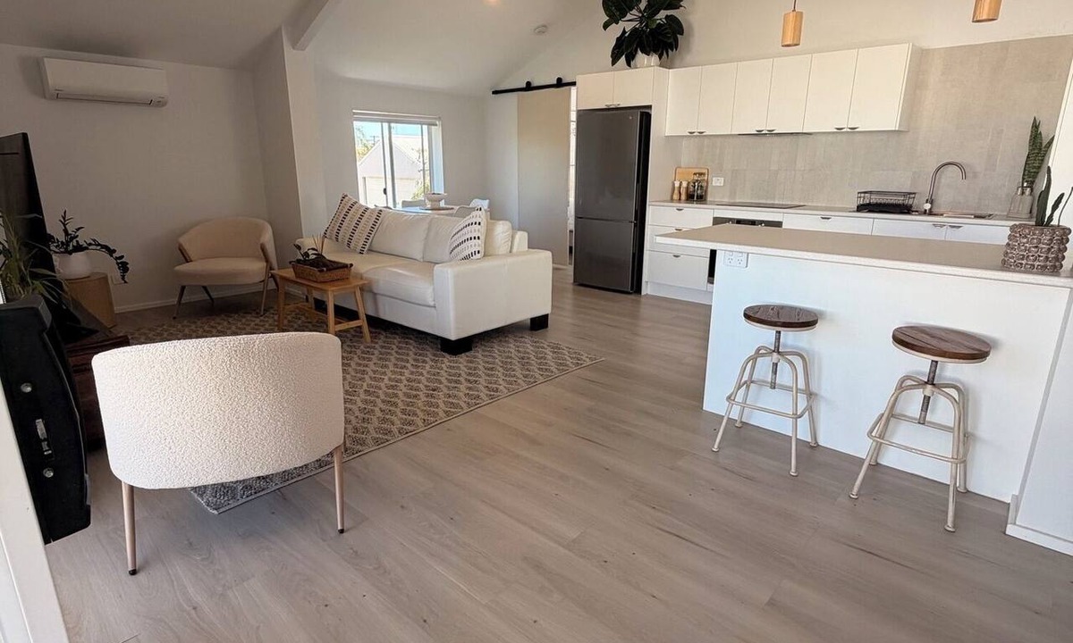 Stockton Apartment | Whispers on Dunbar - A Quiet Coastal Retreat