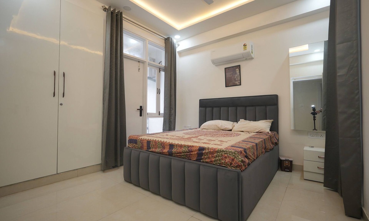Taj Ganj Apartment | White House 3BR Near Taj Mahal by Homeyhuts