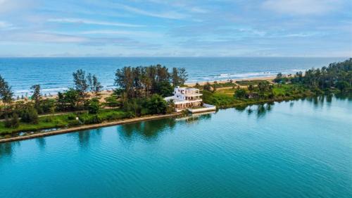 Vypin Villa | Willostays Tamarind beach villa