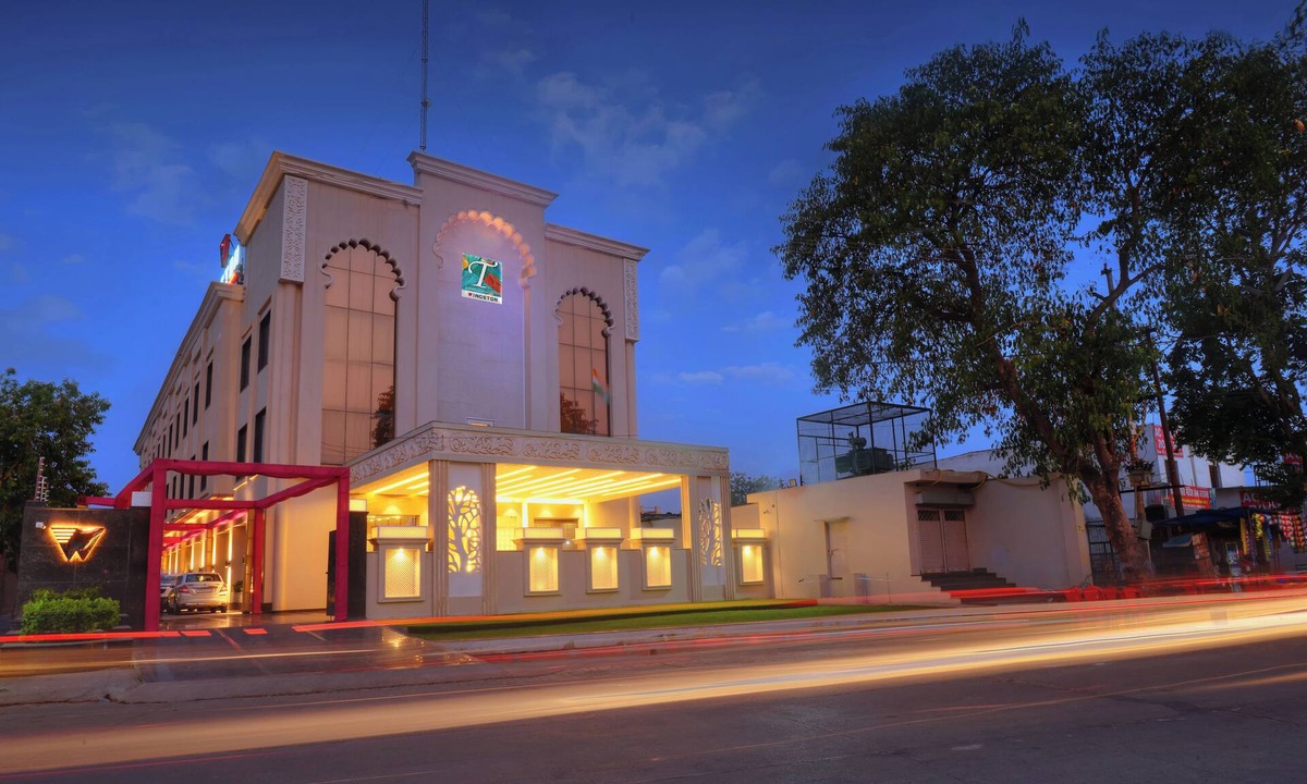 Barsana Hotel | Wingston A TreeHouse Hotel Barsana