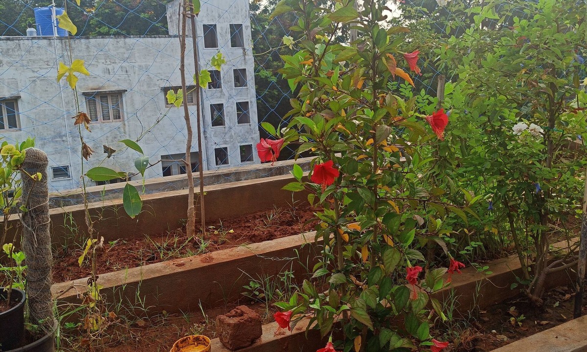 Uppal House | Wonderful 1-bedroom building in soothing Hyderabad near Uppal Stadium Metro