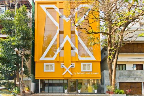 Hoysala Nagar Hotel | X by Bloom l Indiranagar
