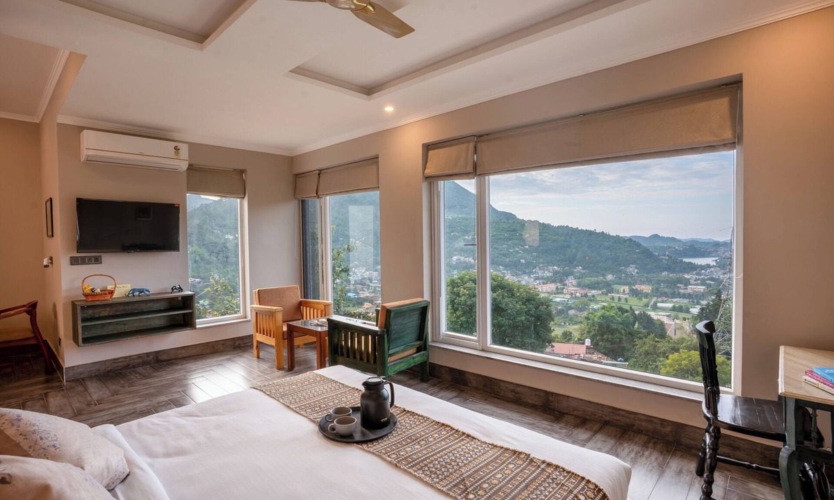 Bhagtpura Hotel | Yecha House - Mountain & Lake View Retreat, Bhimtal
