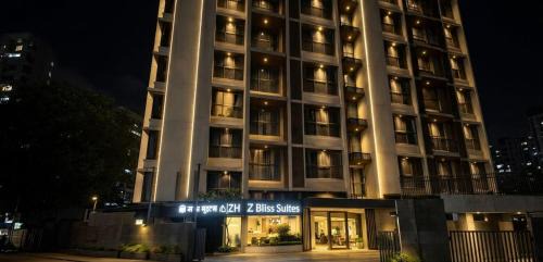 Kurla West Hotel | Z Bliss Suites, BKC