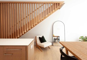 110d/5 Hadfields -L- in Erskineville