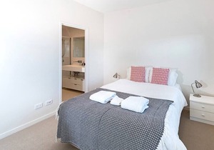 Executive 3BR Bulimba Apartment with Balcony in Central Location in Bulimba