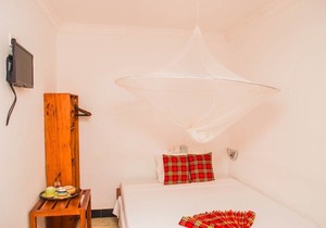 Featuring free WiFi, Rooftop Cafe ,close to ferry terminal & City attractions 5 in stone town