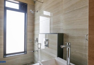Greenwoods Eight by Vista Rooms