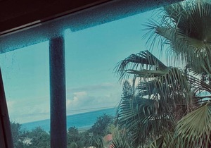 Immaculate designer house-sweeping views over iconic Blueys Beach 3min walk away in Blueys Beach