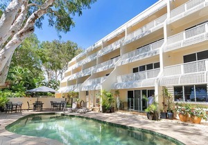 On Palm Cove Beachfront Apartments in Cairns