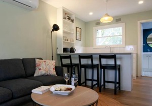 Sahara Trails 'Cabin 2' - WiFi, Air Conditioning, Horse Riding and much more !