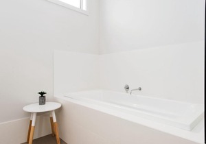 Seas the Day, 41B Ocean Avenue in Anna Bay