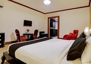 Townhouse Royal Palms Hotel - Lily Collection