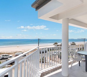 Xavier Dunes Hampton Style Beachfront Holidaying 