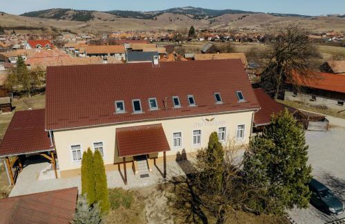 Lazarea Bed & Breakfast | Írisz Vendégház