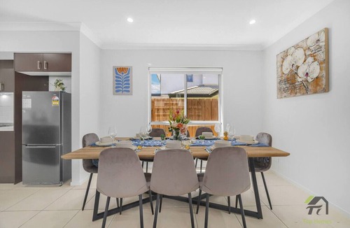 Schofields House | 五居 | 近Schofields站 直达悉尼大学 & Parramatta