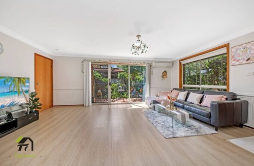 Eastwood Villa | 位于繁华社区Eastwood的温馨Villa