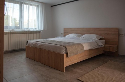 Navodari House | 1 bedroom Lake House