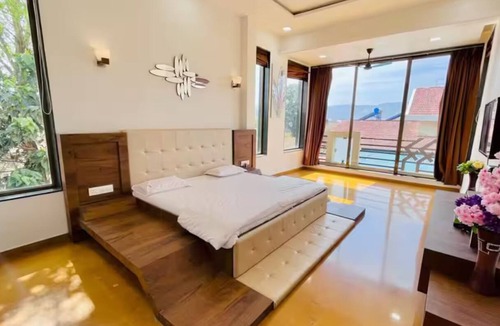 Lonavala House | #1 Lavish & Huge 5bhk Villa "60 ML Chalet" 35 ppl