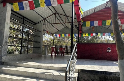Patan Bed & Breakfast | 10-bedroom bed & breakfast in phenomenal Jabalpur New Bhedaghat with AC