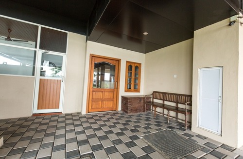 Kochi House | 104 DOUBLE ROOM WITH SINGLE COTS