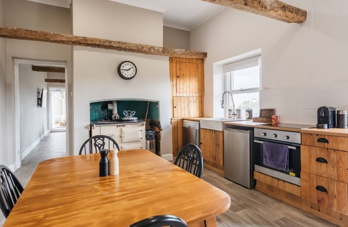 Parkesbourne House | 1830's KippilawLuxurious Stonehouse
