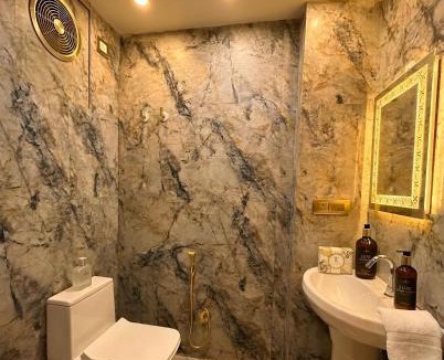 Chhatarpur Apartment | 1bhk couple friendly near Airport And Metro