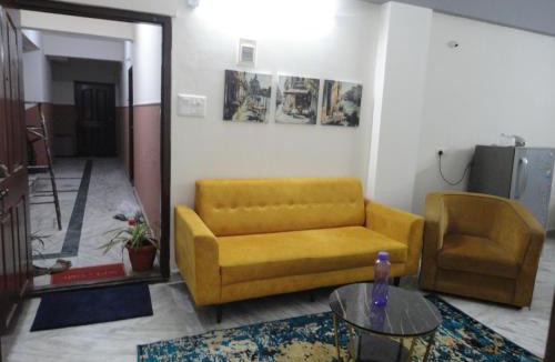 Ejipura Apartment | 1BHK with AC Lift Car parking-406