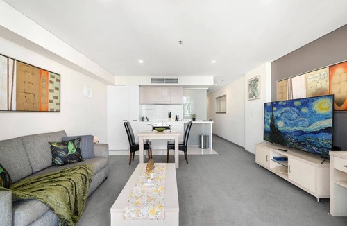Adelaide Central Business District Apartment | 1BR Retreat in the Heart of North Terrace WiFi