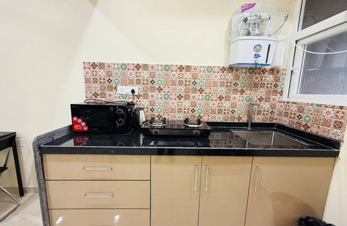 Wadala Apartment | 1BR Service Apart Parel 3901 Near TMH By Florastays