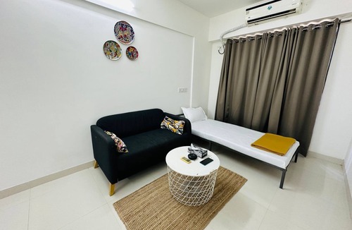 Parel Apartment | 1Br Service apartment 305 Parel by Florastays