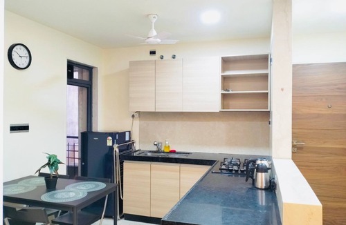 Kurla Apartment | 1BR Service Apartment B-104 BKC By Florastays
