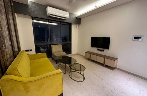 Kurla Apartment | 1BR Service Apartment C-1201 BKC By Florastays