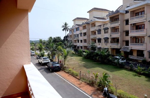 Fatrade Apartment | 1st Floor | Spacious 2BHK | 3 Min Walk To Beach | Scenic Views