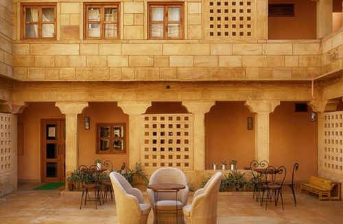Amar Sagar Pol Hotel | 1st Gate Home- Fusion