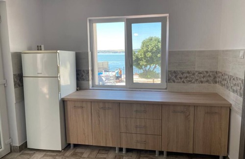 Coronini Apartment | 2 apartamente moderne, cu priveliște către Dunăre.