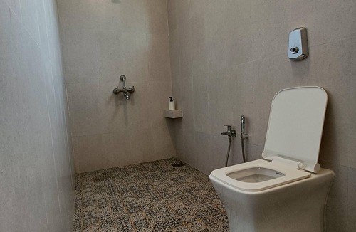 Sernabatim Bed & Breakfast | 2 bed Apartment in a villa a walk to the beaches.