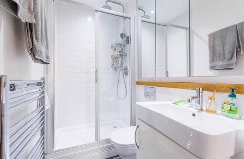 Surat Apartment | 2 bed apartment