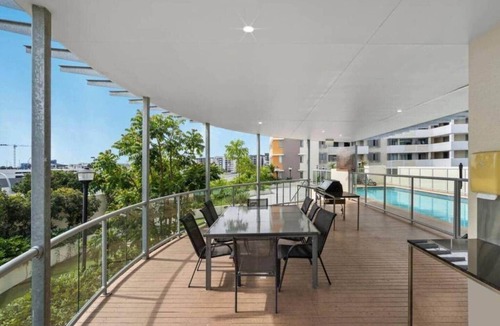 Chermside West Apartment | 2-bedroom Apartment 7 km from Brisbane Airport