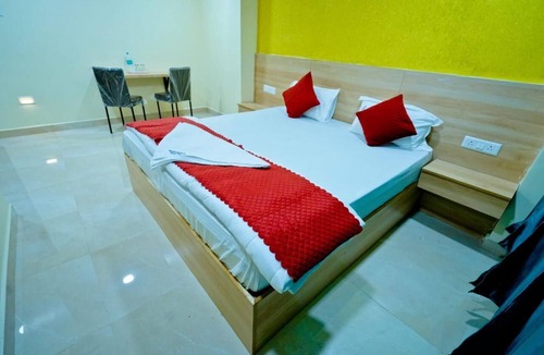 Masab Tank Apartment | 2-bedroom apartment in welcoming Hyderabad with WiFi, AC, fitness room